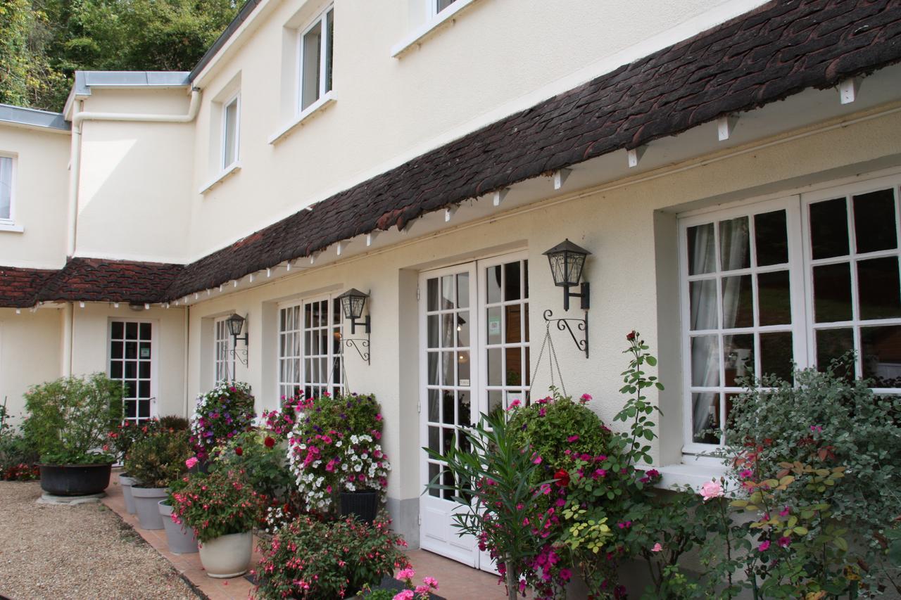 L'Auberge Du Port Des Roches Luche-Pringe Экстерьер фото