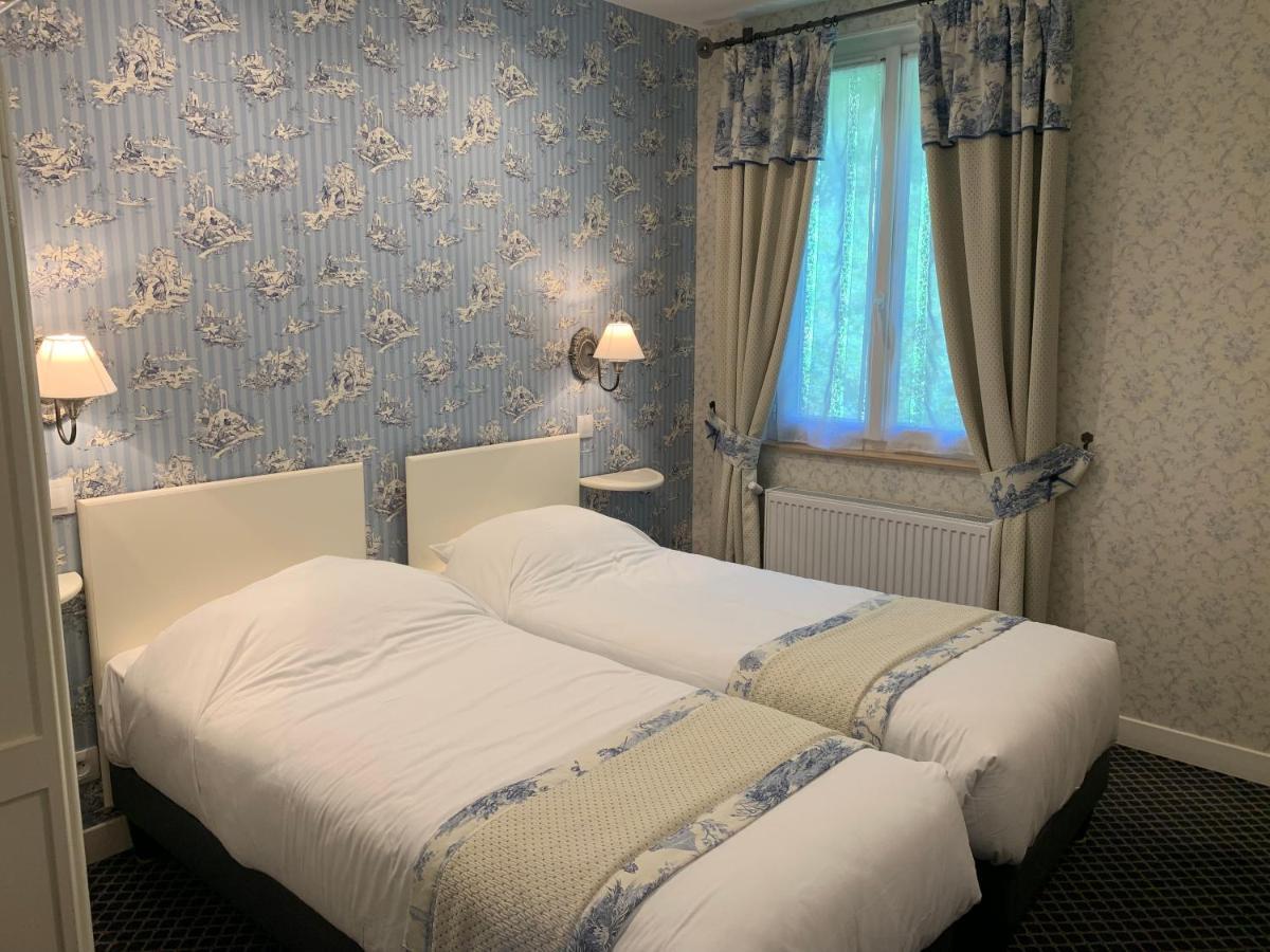 L'Auberge Du Port Des Roches Luche-Pringe Экстерьер фото