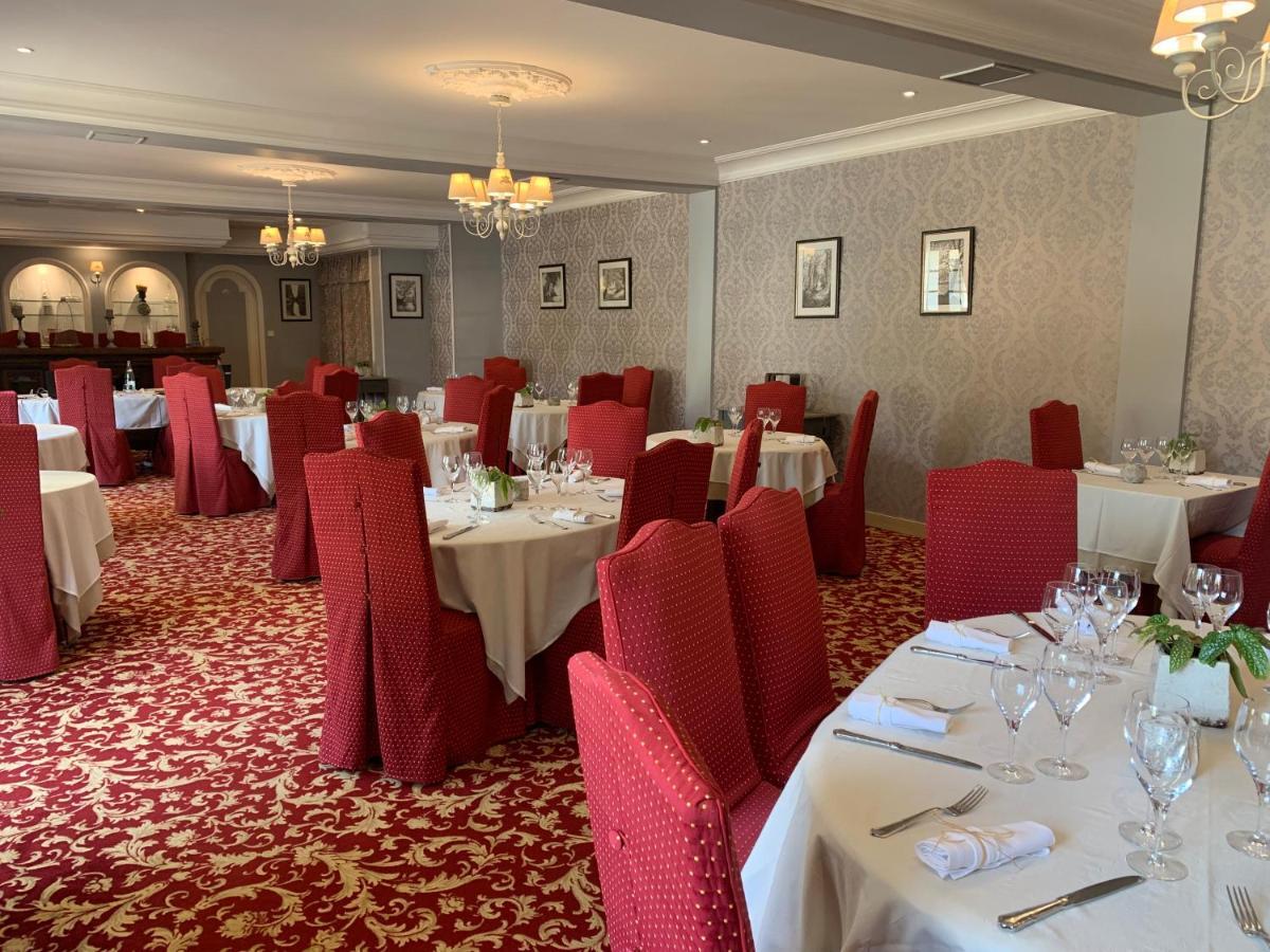 L'Auberge Du Port Des Roches Luche-Pringe Экстерьер фото