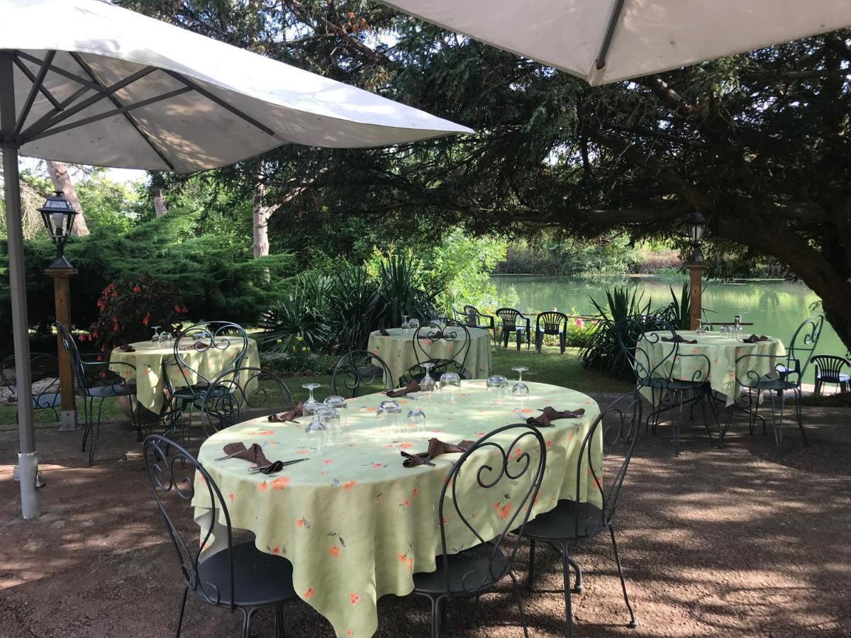 L'Auberge Du Port Des Roches Luche-Pringe Экстерьер фото